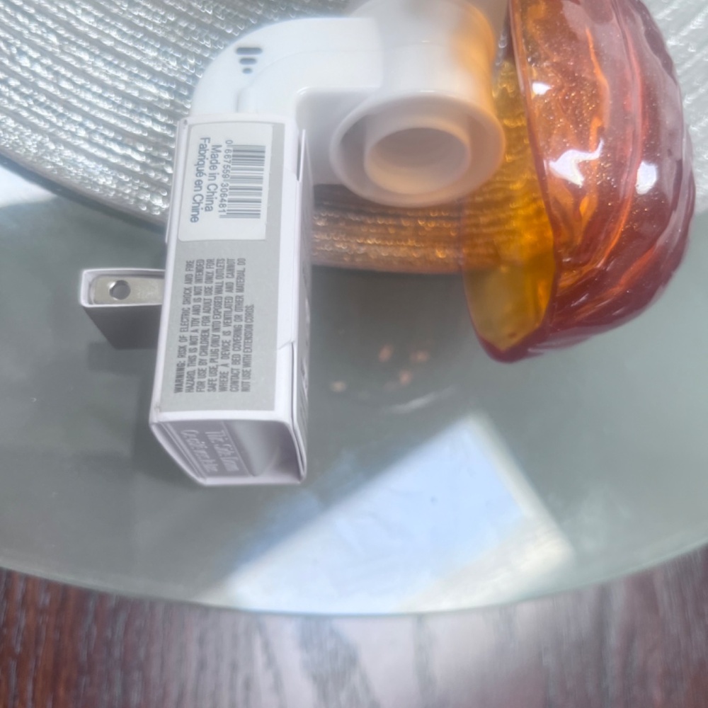 Bath & Body Works Glass Pumpkin Scent Control Wallflower Plug NWT - Picture 2 of 4